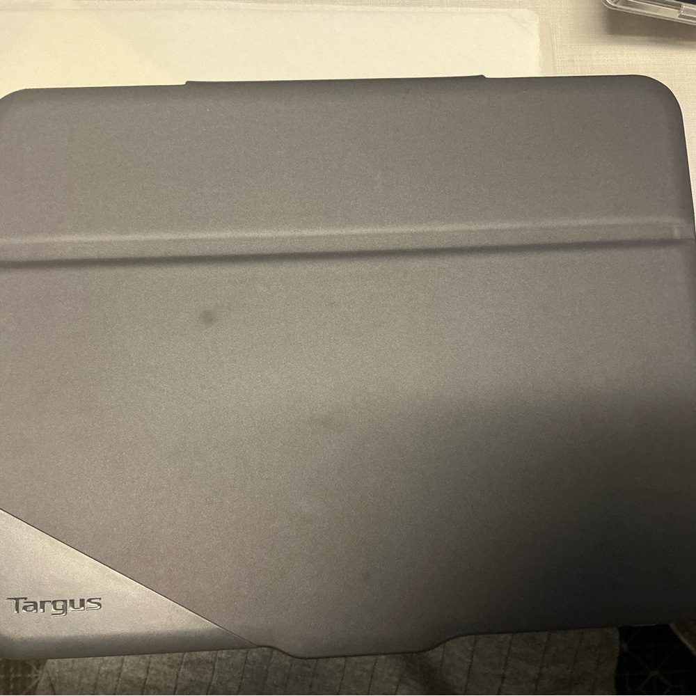Targus Sleek Protective Tablet Sleeve in Dark Gray